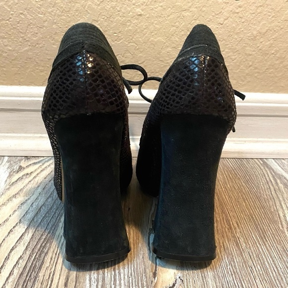 ZINC Security Black Leather and Suede Snakeskin Peep-toe Heels - Picture 4 of 8